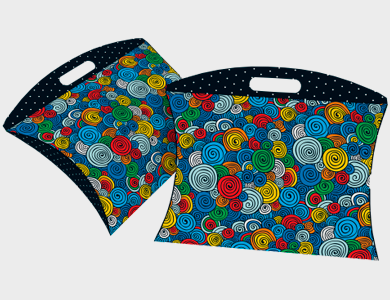 ESP005 - Caixa Travesseiro Média com Alça Modelo Espiral Couchê 300g Verniz Total Frente 28,2x6,1x23,7cm - 4x0 - 10 unid